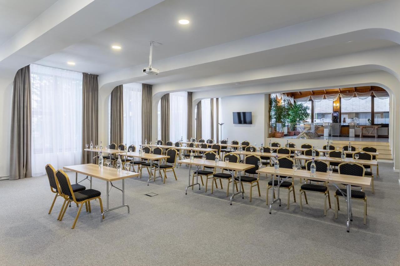 פרדיאל Eden Grand Resort מראה חיצוני תמונה