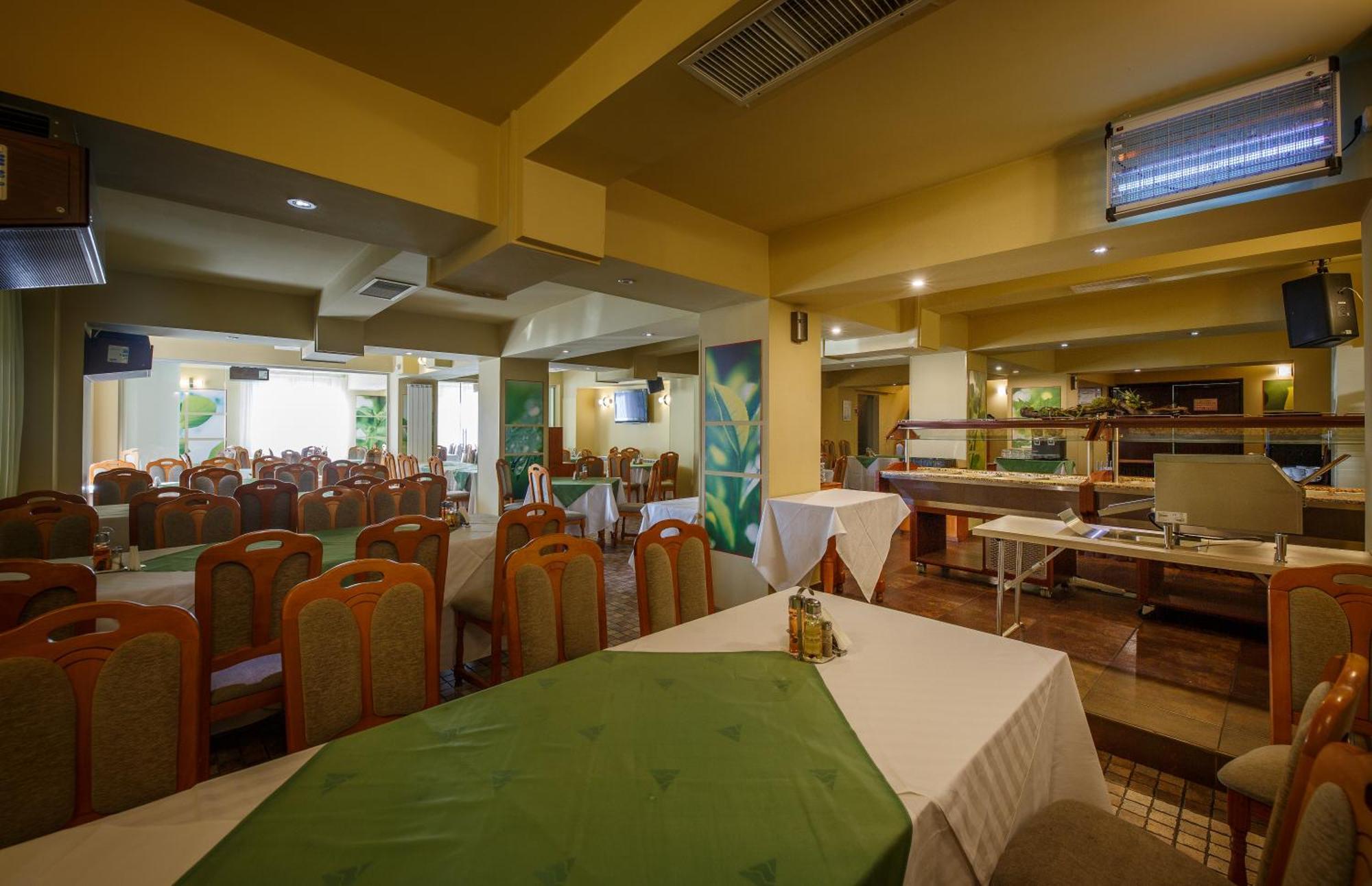 פרדיאל Eden Grand Resort מראה חיצוני תמונה